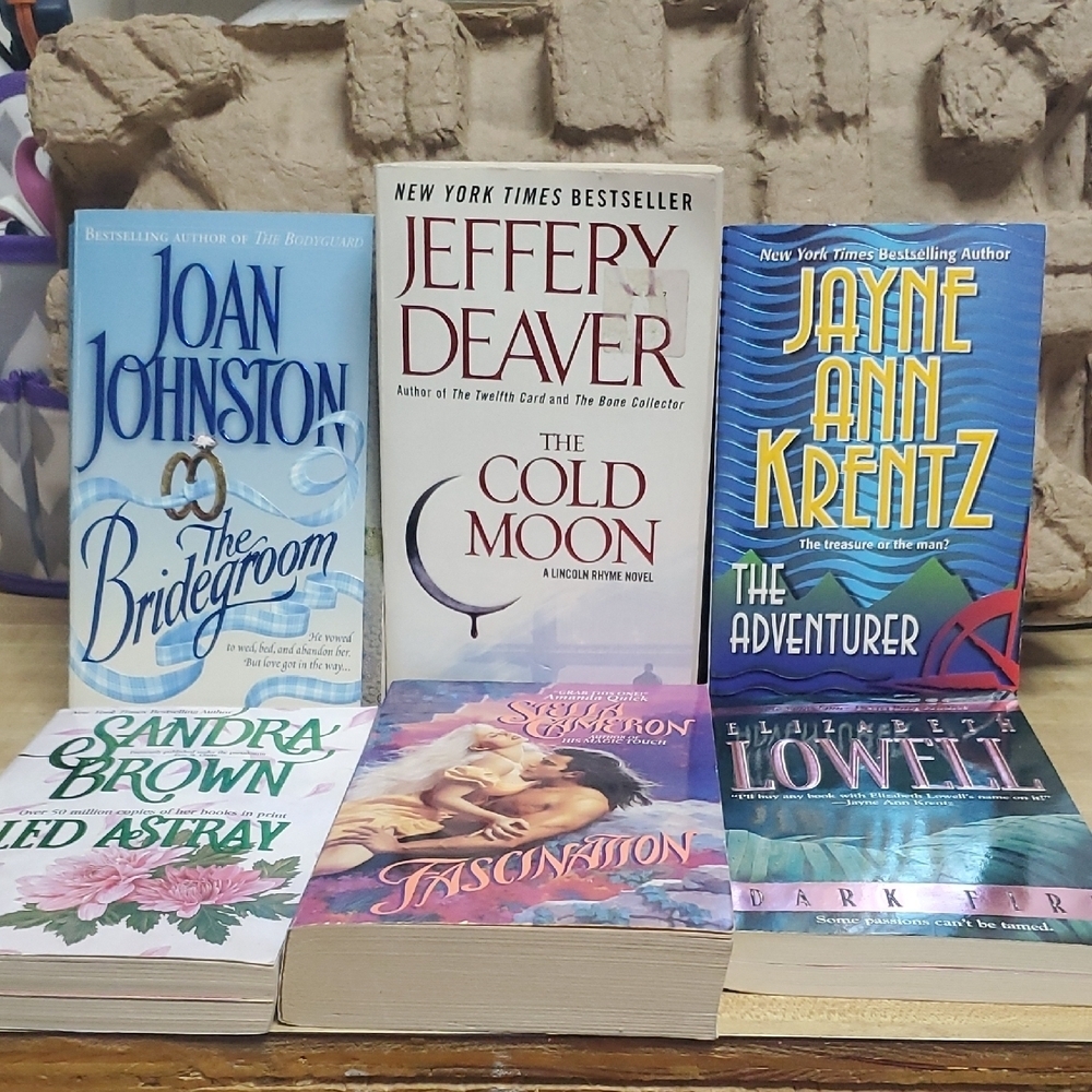 Assorted Bestseller Book Collection with Multicolor Covers